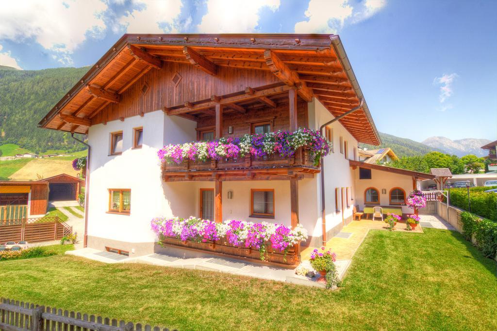 Bed and Breakfast Haus Elisabeth Neustift im Stubaital Exterior foto