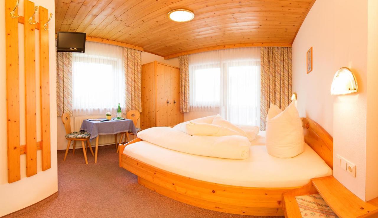 Bed and Breakfast Haus Elisabeth Neustift im Stubaital Habitación foto