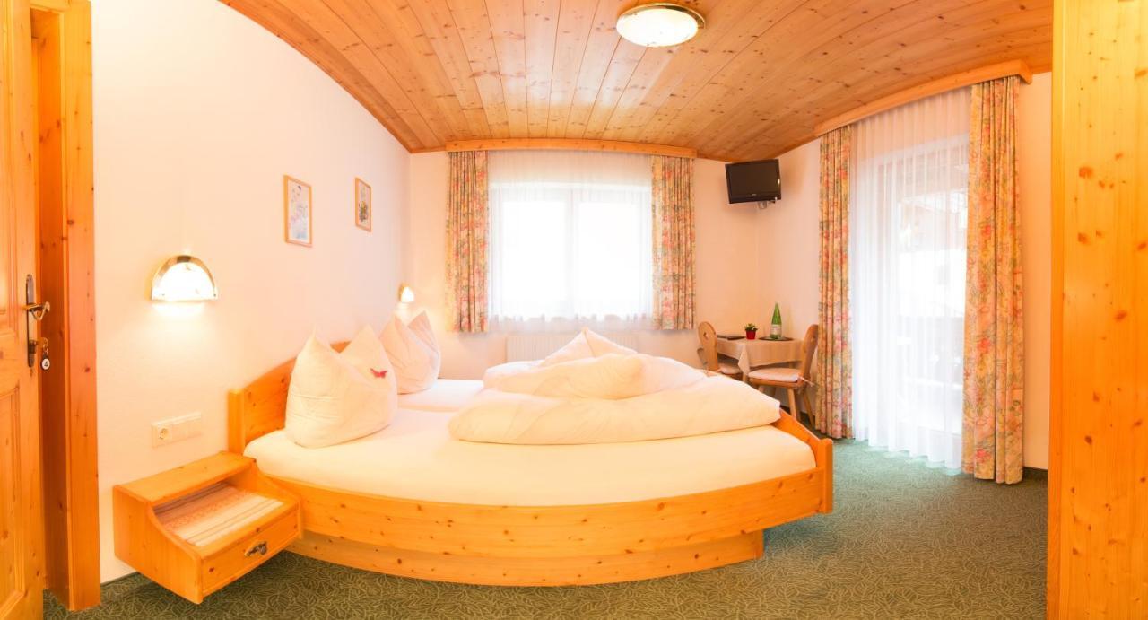 Bed and Breakfast Haus Elisabeth Neustift im Stubaital Habitación foto